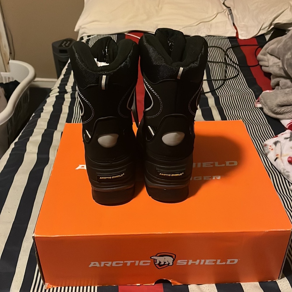 Snow boots - Picture 4 of 4
